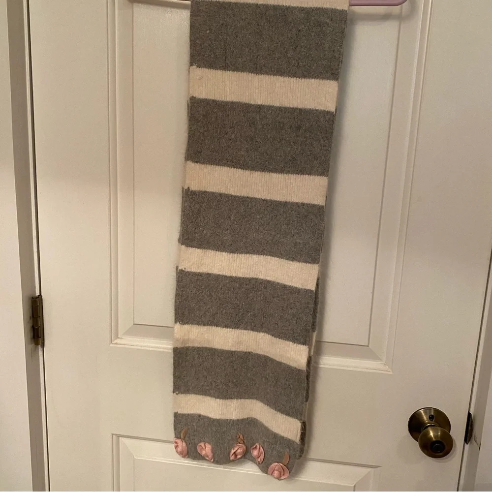 SCALA PRONTO SCARF GRAY CREAM STRIPE ANGORA BLEND PINK ROSES LONG RECTANGLE